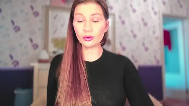 JuicyHelenX online show from 09.24.25