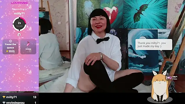 Snapshot of secret_library chatting on 02.22.25 secret library online show from 02.22.25