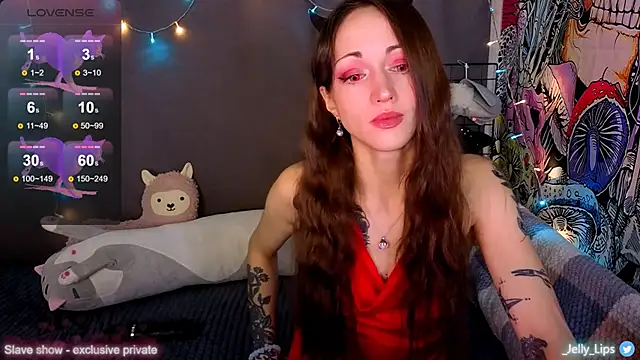 Snapshot of ServantBrook chatting on 11.15.25 ServantBrook online show from 11.15.25