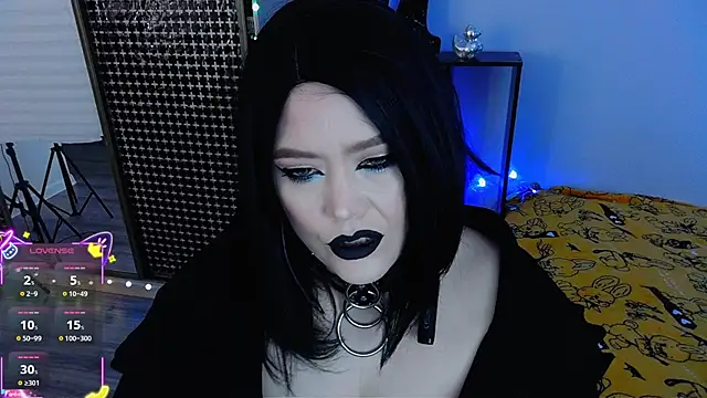 wickedxqueen online show from 04.18.26