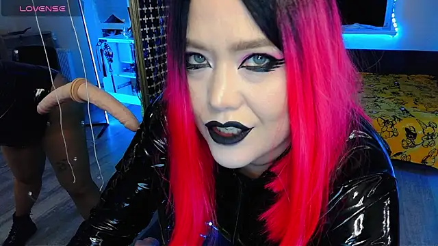 wickedxqueen online show from 04.19.26