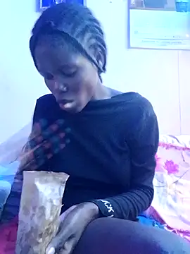 Snapshot of Slender-simple1 chatting on 10.09.25 Slender-simple1 online show from 10.09.25