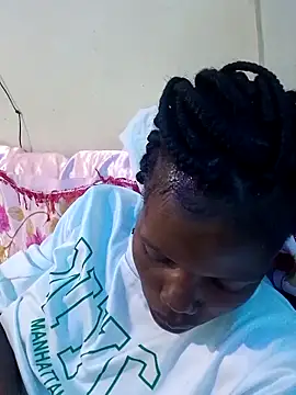 Snapshot of Slender-simple1 chatting on 11.29.25 Slender-simple1 online show from 11.29.25