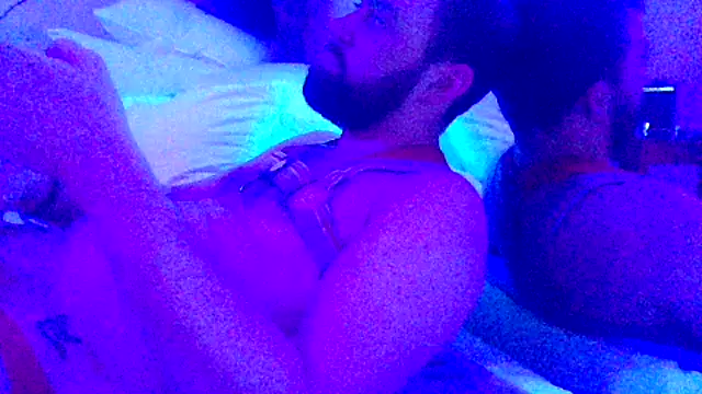 Snapshot of Fr4nk1eFFuxxx chatting on 12.13.24 Fr4nk1eFFuxxx online show from 12.13.24