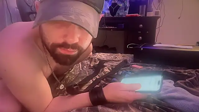 Snapshot of Fr4nk1eFFuxxx chatting on 03.05.25 Fr4nk1eFFuxxx online show from 03.05.25