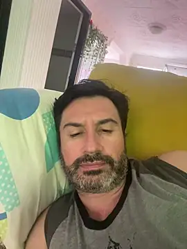 Snapshot of rodrher81 chatting on 06.19.26 rodrher81 online show from 06.19.26