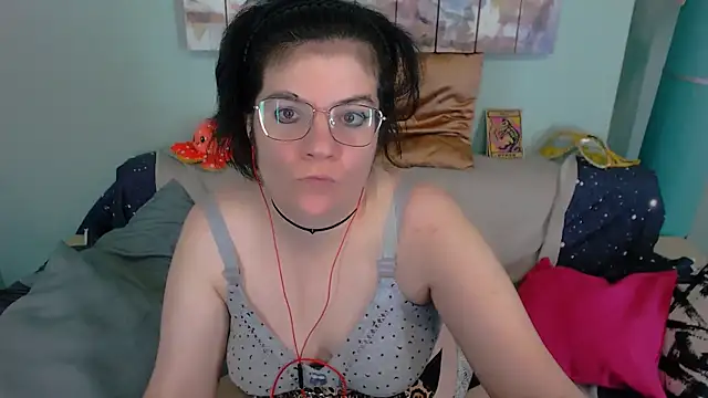 EverlyRays online show from 11.13.25