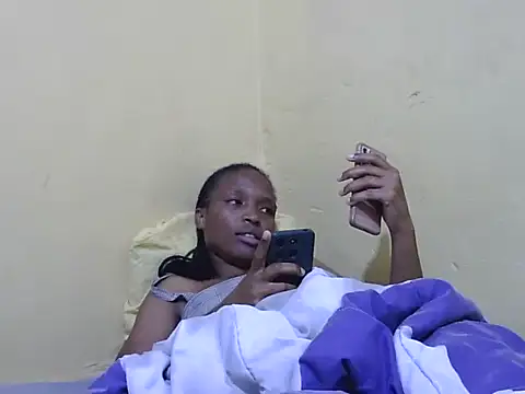 Snapshot of Smillie_prety chatting on 09.26.25 Smillie prety online show from 09.26.25