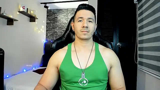 Snapshot of ransoj chatting on 12.11.24 ransoj online show from 12.11.24