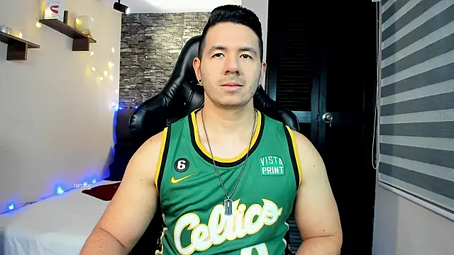 Snapshot of ransoj chatting on 12.15.24 ransoj online show from 12.15.24