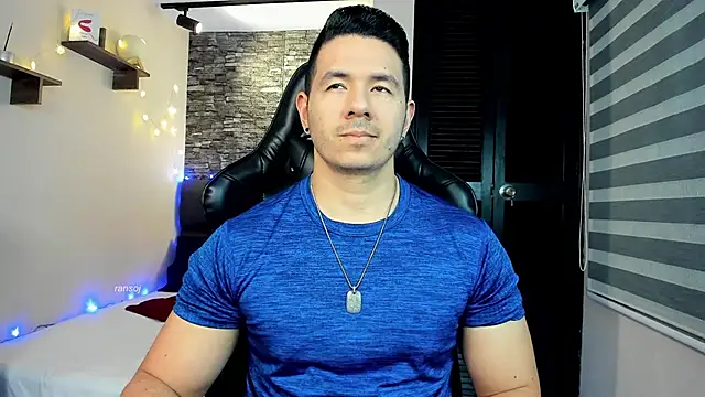 Snapshot of ransoj chatting on 12.17.24 ransoj online show from 12.17.24