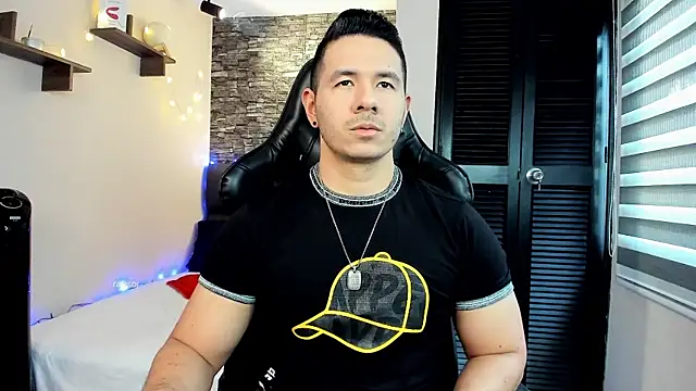 Snapshot of ransoj chatting on 12.25.24 ransoj online show from 12.25.24