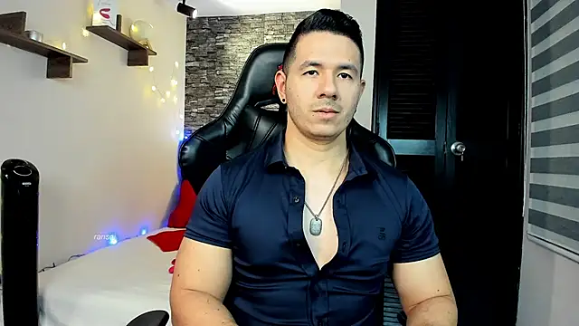 Snapshot of ransoj chatting on 12.31.24 ransoj online show from 12.31.24