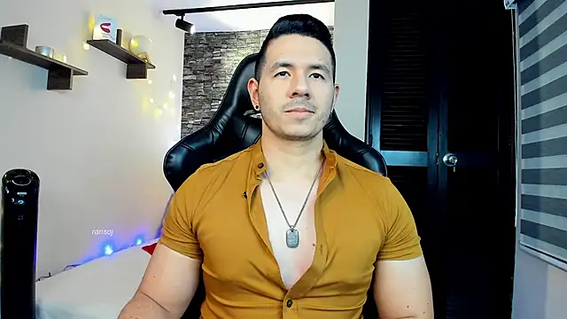 Snapshot of ransoj chatting on 01.02.25 ransoj online show from 01.02.25