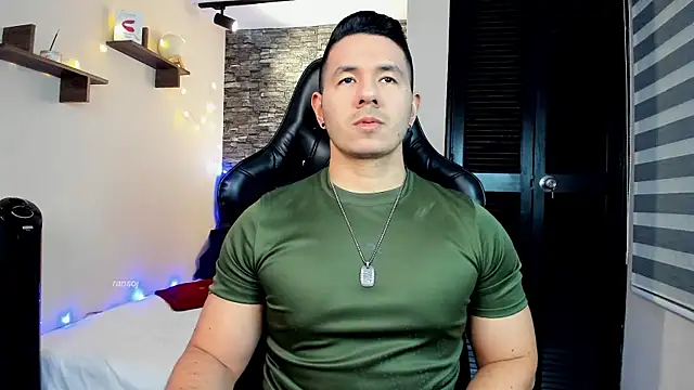 Snapshot of ransoj chatting on 01.10.25 ransoj online show from 01.10.25