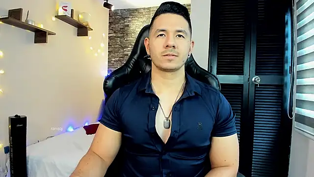 Snapshot of ransoj chatting on 01.18.25 ransoj online show from 01.18.25