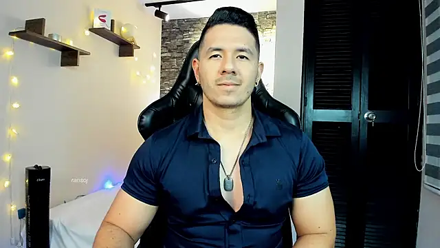 Snapshot of ransoj chatting on 01.19.25 ransoj online show from 01.19.25