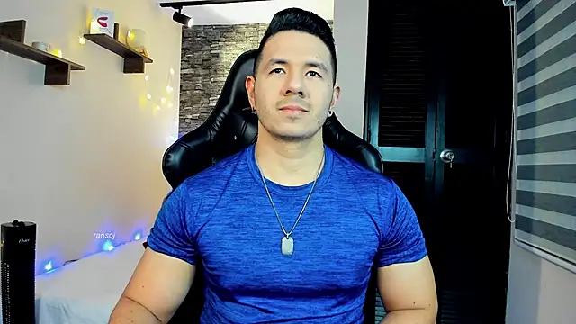 Snapshot of ransoj chatting on 01.24.25 ransoj online show from 01.24.25