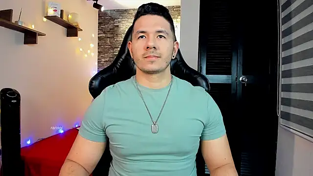 Snapshot of ransoj chatting on 01.31.25 ransoj online show from 01.31.25