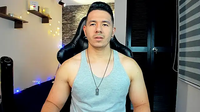 Snapshot of ransoj chatting on 02.20.25 ransoj online show from 02.20.25