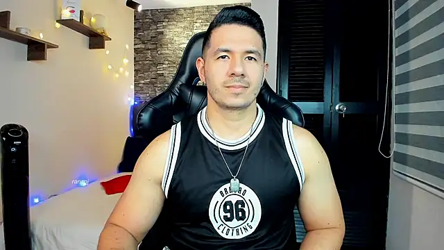 Snapshot of ransoj chatting on 02.22.25 ransoj online show from 02.22.25