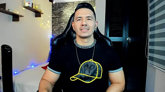 Snapshot of ransoj chatting on 03.01.25 ransoj online show from 03.01.25