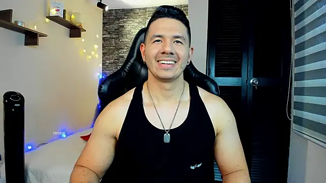 Snapshot of ransoj chatting on 03.02.25 ransoj online show from 03.02.25