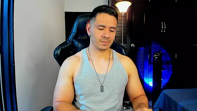 Snapshot of ransoj chatting on 03.20.25 ransoj online show from 03.20.25