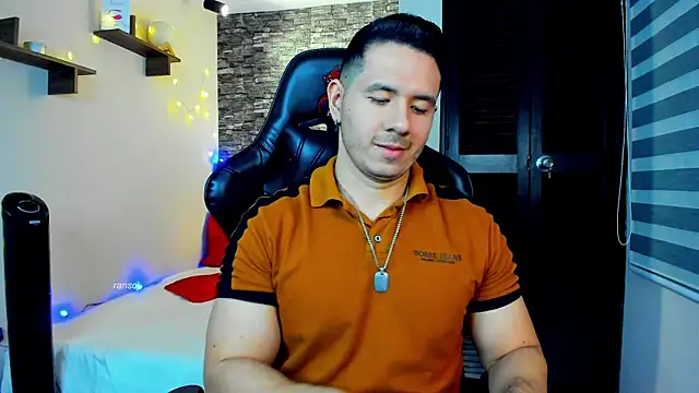 Snapshot of ransoj chatting on 03.22.25 ransoj online show from 03.22.25