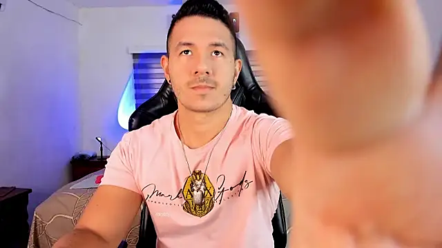 Snapshot of ransoj chatting on 09.13.25 ransoj online show from 09.13.25