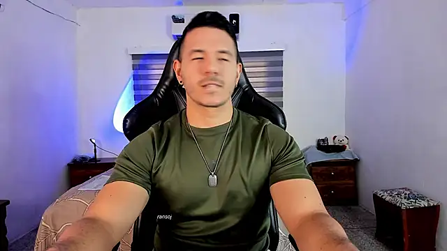 Snapshot of ransoj chatting on 09.16.25 ransoj online show from 09.16.25