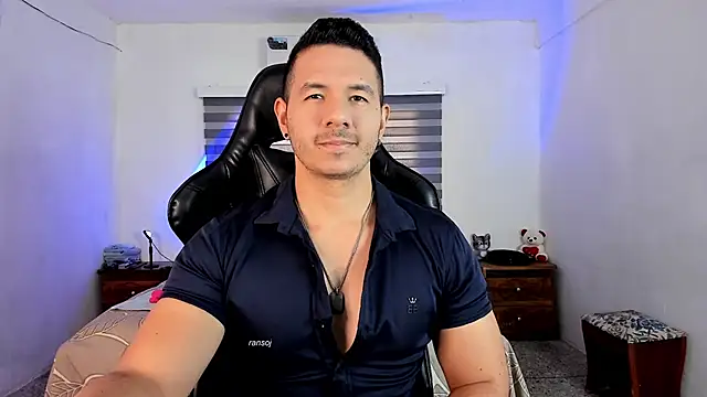 Snapshot of ransoj chatting on 09.18.25 ransoj online show from 09.18.25