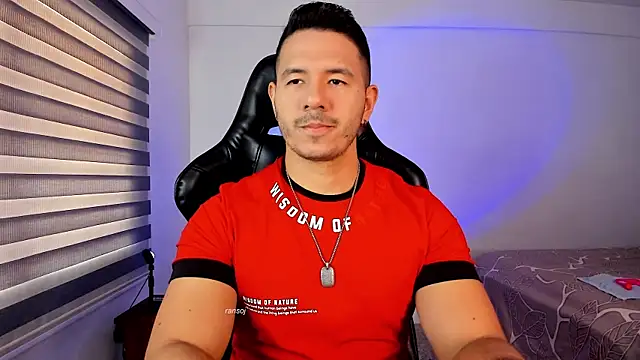 Snapshot of ransoj chatting on 10.15.25 ransoj online show from 10.15.25