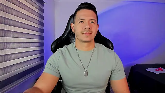 Snapshot of ransoj chatting on 11.08.25 ransoj online show from 11.08.25