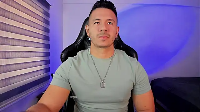 Snapshot of ransoj chatting on 12.04.25 ransoj online show from 12.04.25