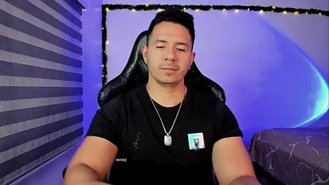 Snapshot of ransoj chatting on 01.05.26 ransoj online show from 01.05.26