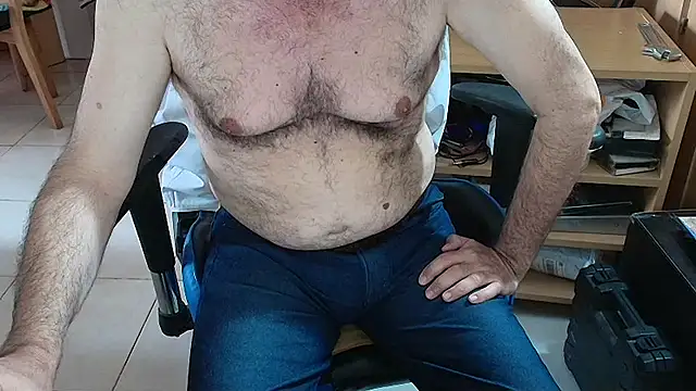 Snapshot of angelgarcia269 chatting on 01.10.26 angelgarcia269 online show from 01.10.26