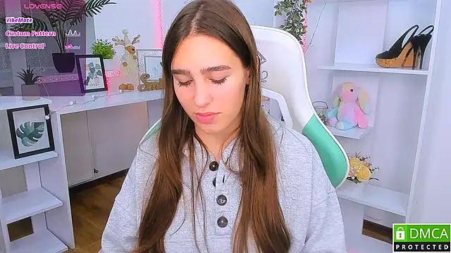  Eliizabeth  online show from 11.04.25