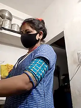 Snapshot of Riyaa-Devi chatting on 12.17.24 Riyaa-Devi online show from 12.17.24