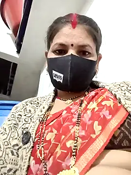 Snapshot of Riyaa-Devi chatting on 12.19.24 Riyaa-Devi online show from 12.19.24