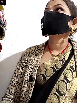 Snapshot of Riyaa-Devi chatting on 12.29.24 Riyaa-Devi online show from 12.29.24