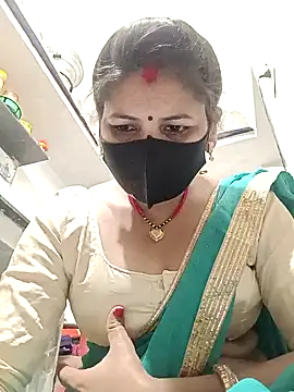 Snapshot of Riyaa-Devi chatting on 12.31.24 Riyaa-Devi online show from 12.31.24