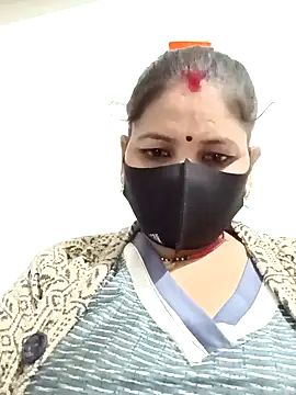 Snapshot of Riyaa-Devi chatting on 01.16.25 Riyaa-Devi online show from 01.16.25