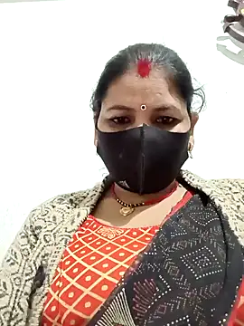 Snapshot of Riyaa-Devi chatting on 02.05.25 Riyaa-Devi online show from 02.05.25
