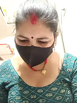 Snapshot of Riyaa-Devi chatting on 02.13.25 Riyaa-Devi online show from 02.13.25