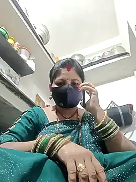 Snapshot of Riyaa-Devi chatting on 02.18.25 Riyaa-Devi online show from 02.18.25