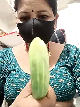 Snapshot of Riyaa-Devi chatting on 02.21.25 Riyaa-Devi online show from 02.21.25