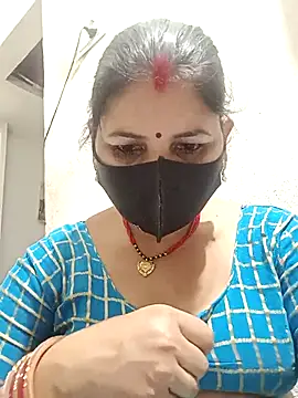 Snapshot of Riyaa-Devi chatting on 02.28.25 Riyaa-Devi online show from 02.28.25
