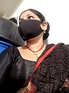 Snapshot of Riyaa-Devi chatting on 03.01.25 Riyaa-Devi online show from 03.01.25