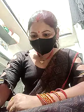 Snapshot of Riyaa-Devi chatting on 03.19.25 Riyaa-Devi online show from 03.19.25